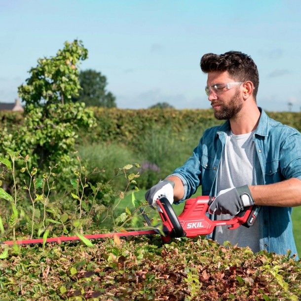 Corta Sebes a Bateria 55cm 20V sem Bateria 0430 CA Skil Corta Sebes a Bateria 55cm 20V sem Bateria 0430 CA Skil