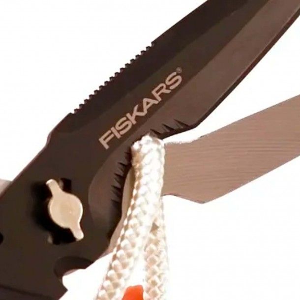 Tesoura Multi Funções com Lâminas Separáveis + Capa Fiskars Tesoura Multi Funções com Lâminas Separáveis + Capa Fiskars