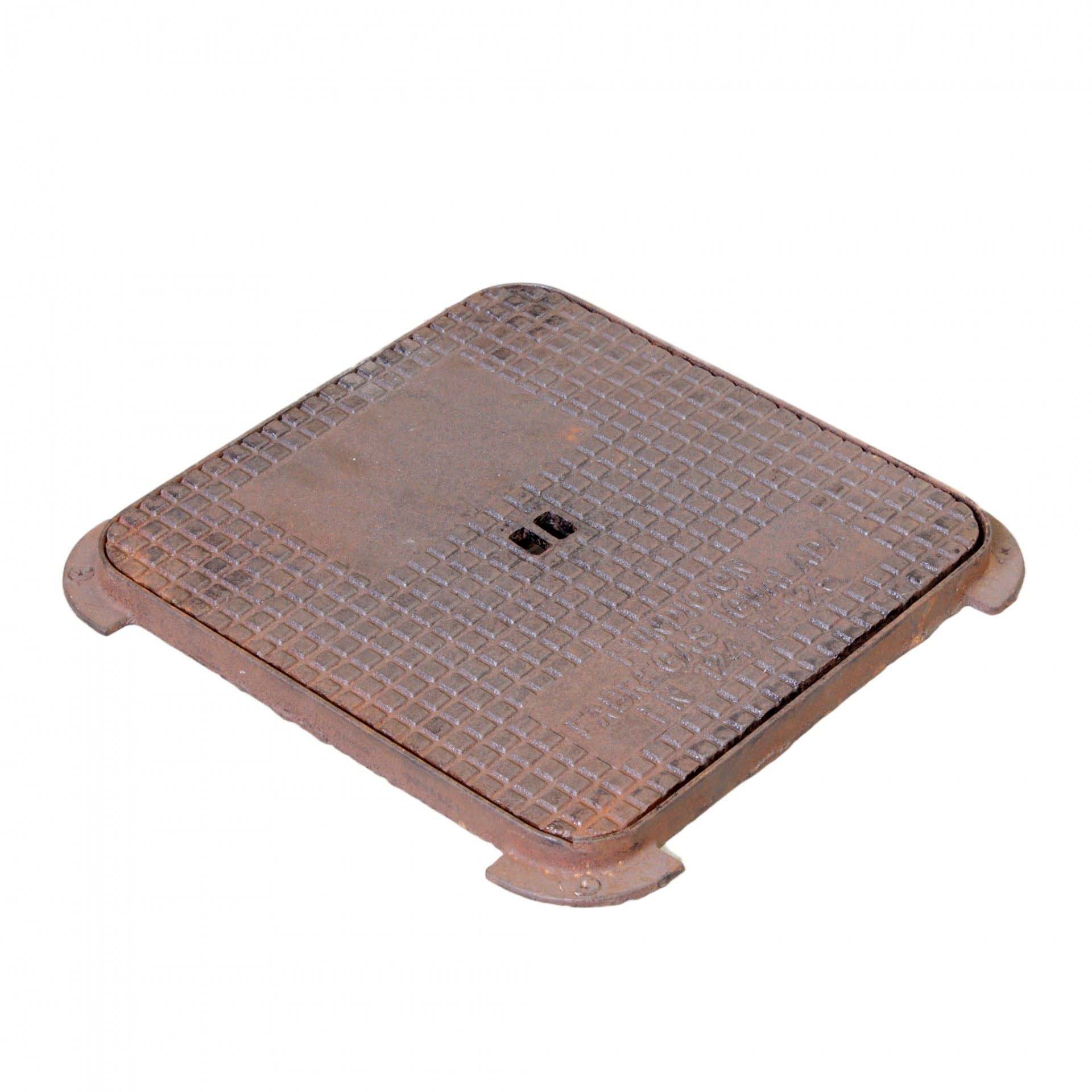 Tampa de Saneamento Rasa 500x500x30mm Ferro Fundido B125