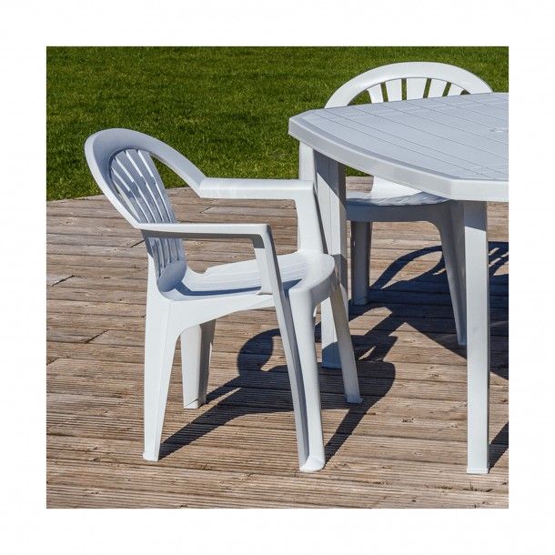 Cadeira de Resina com Braços Casablanca Cadeira de Resina com Braços Casablanca