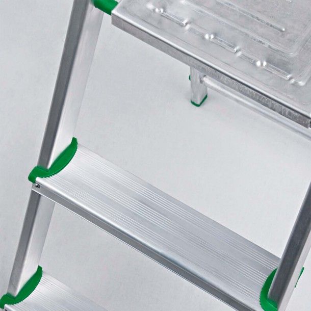Escadote Profissional Duplo 5 Degraus 1,14m Ferral Escadote Profissional Duplo 5 Degraus 1,14m Ferral