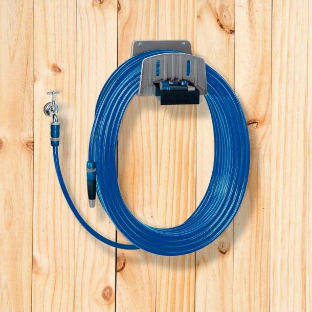 Suporte para Mangueira Plástico Cinza 15mm 50M Tatay Suporte para Mangueira Plástico Cinza 15mm 50M Tatay
