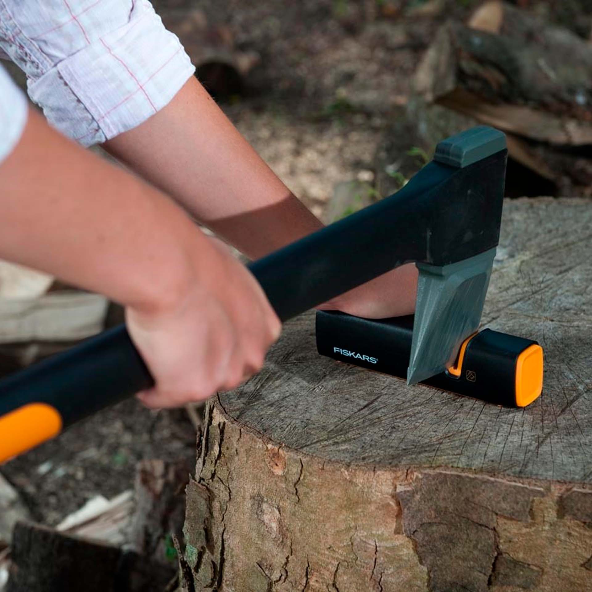 Afiador de Machados e Facas Xsharp Fiskars