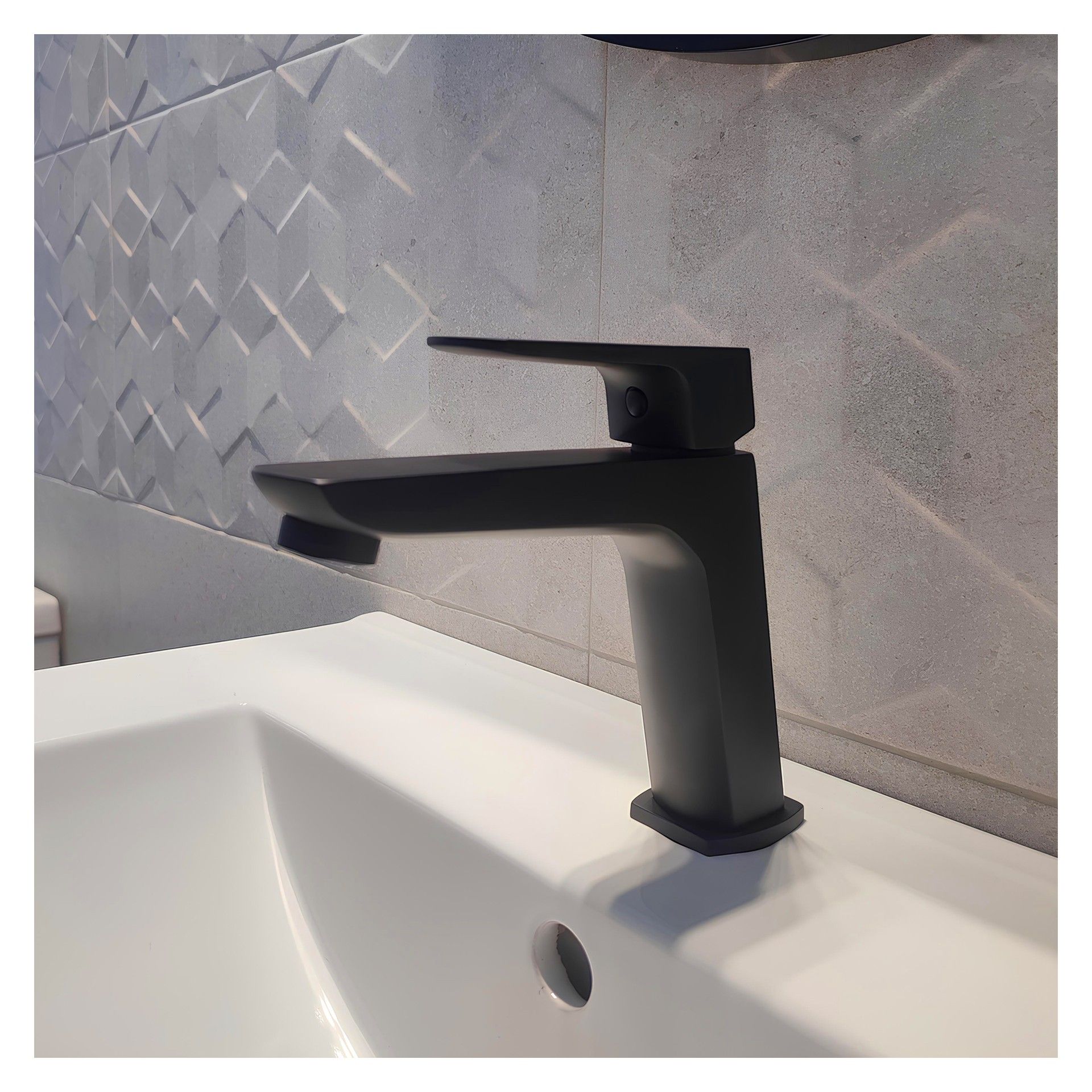 Monocomando para Lavatório Marriot Preto GME