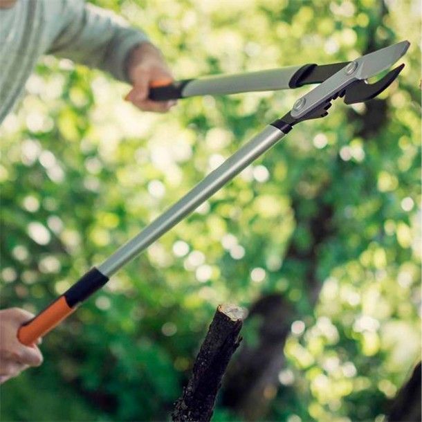 Tesoura para Poda de 2 Mãos PowerGearX L LX98 Fiskars Tesoura para Poda de 2 Mãos PowerGearX L LX98 Fiskars