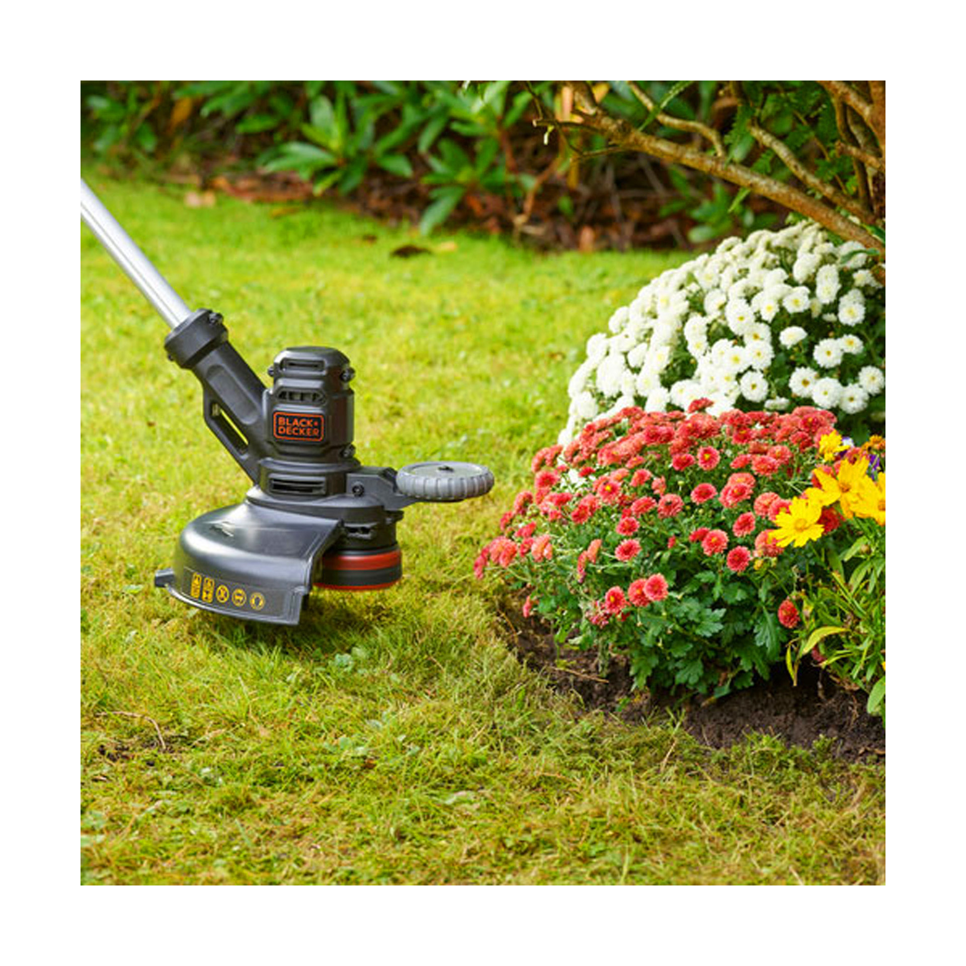 Aparador de Relva 550W/28cm Black+Decker