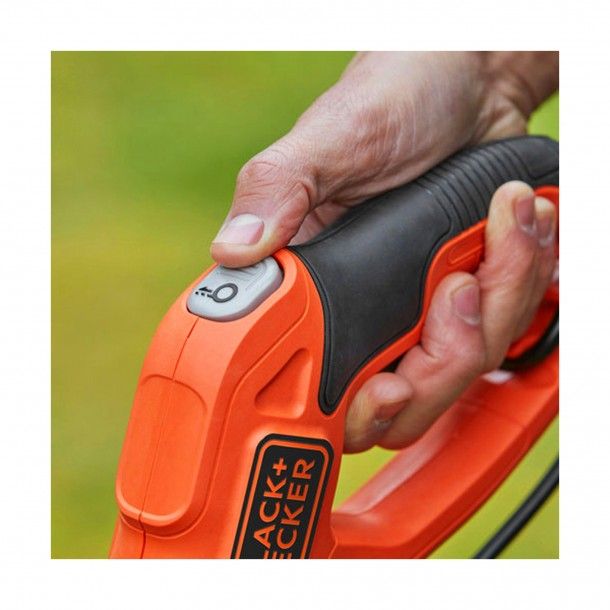 Aparador de Relva 550W/28cm Black+Decker Aparador de Relva 550W/28cm Black+Decker