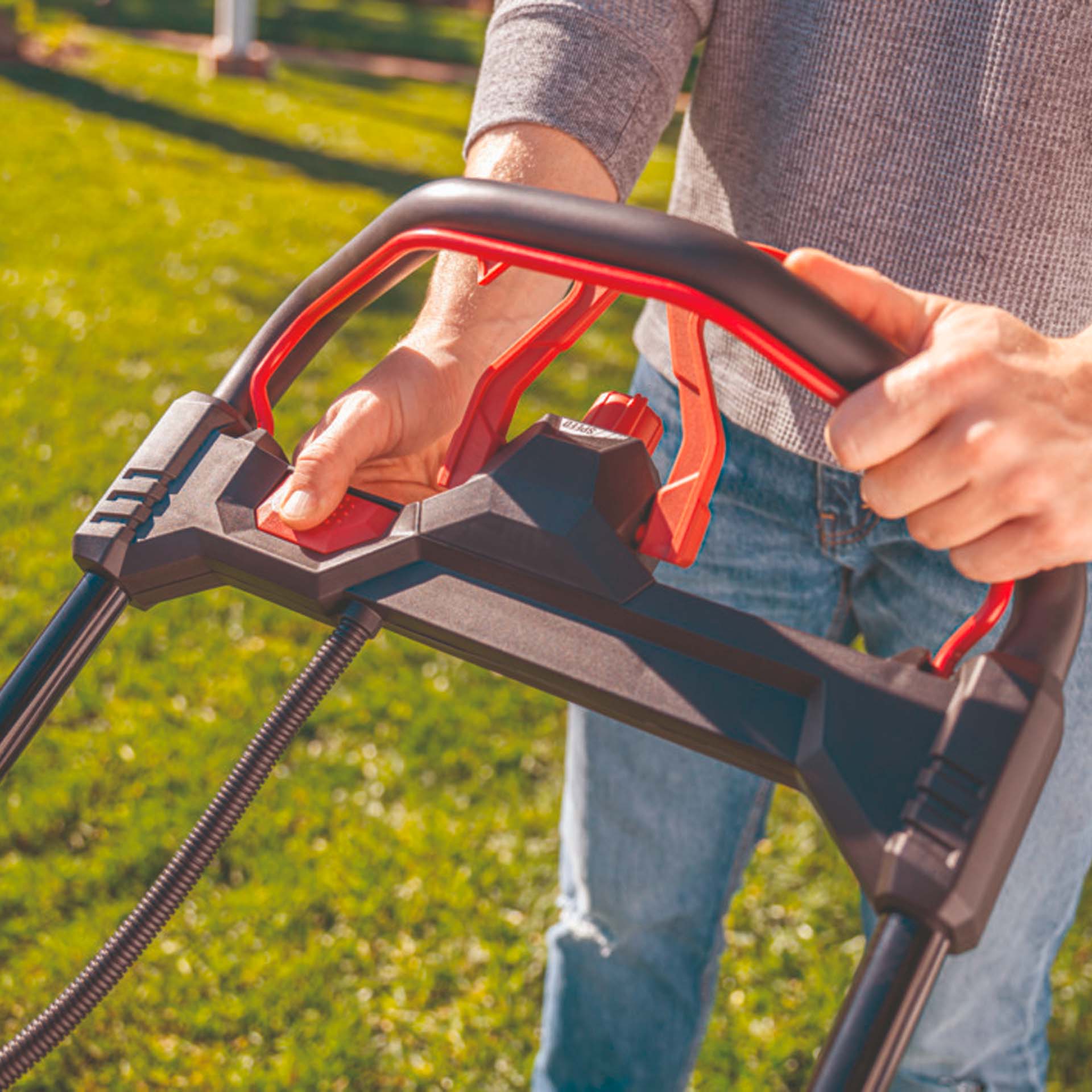 Corta-Relvas a Bateria Brushles 49cm 40V 0180 AA Skil