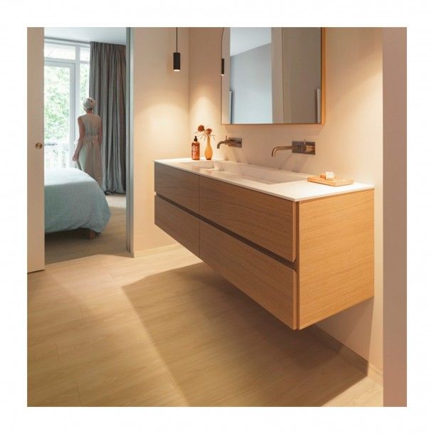 Pavimento Flutuante AC4 Classic Carvalho Castanho Clareado 1200x190x8mm Quick-Step Pavimento Flutuante AC4 Classic Carvalho Castanho Clareado 1200x190x8mm Quick-Step