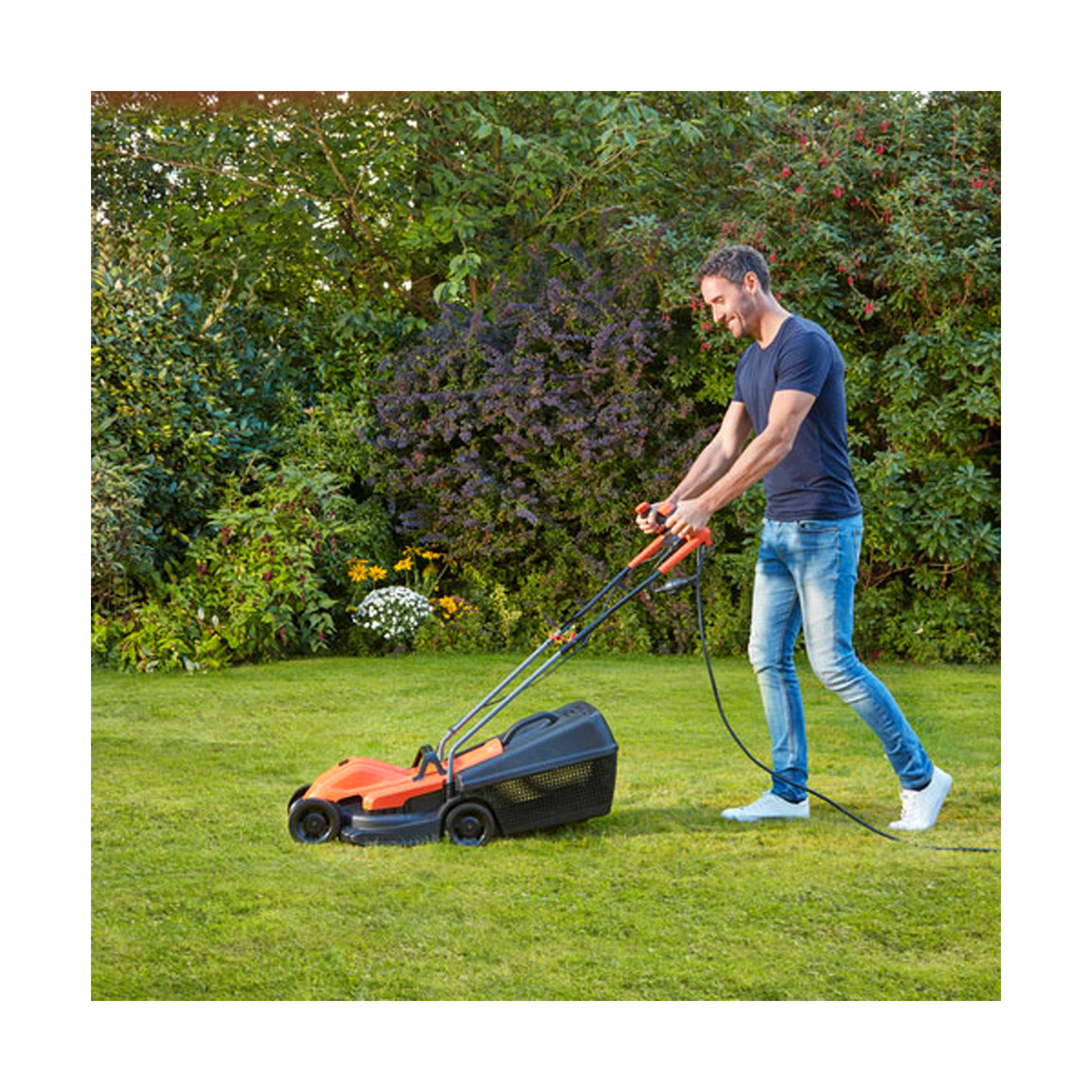 Corta-Relvas Elétrico 1200W-32cm Black+Decker