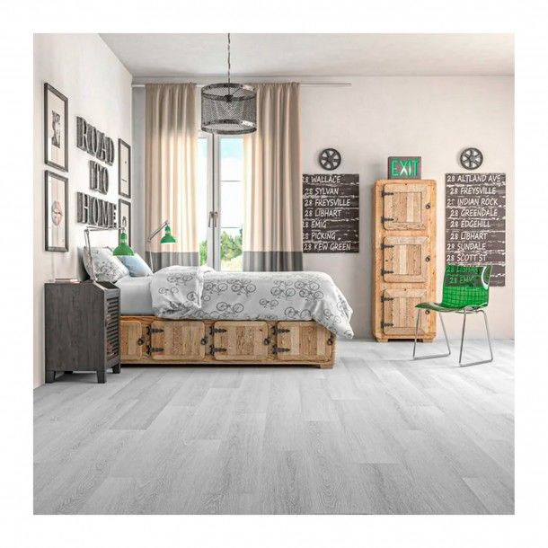 Pavimento Vinílico Essence Silver 55 1220x182x5.5mm Skuba Pavimento Vinílico Essence Silver 55 1220x182x5.5mm Skuba