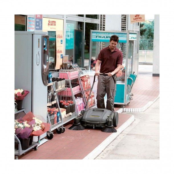 Varredora Manual 2 Escovas 70/20C Karcher