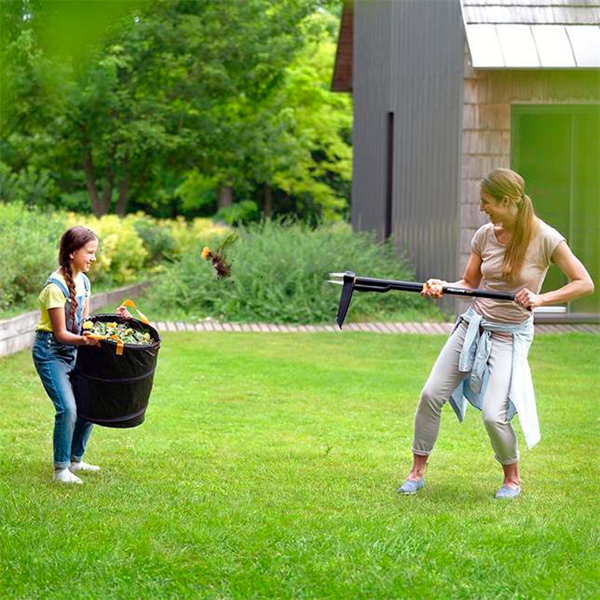 Extrator de Ervas Daninhas XactTM Fiskars