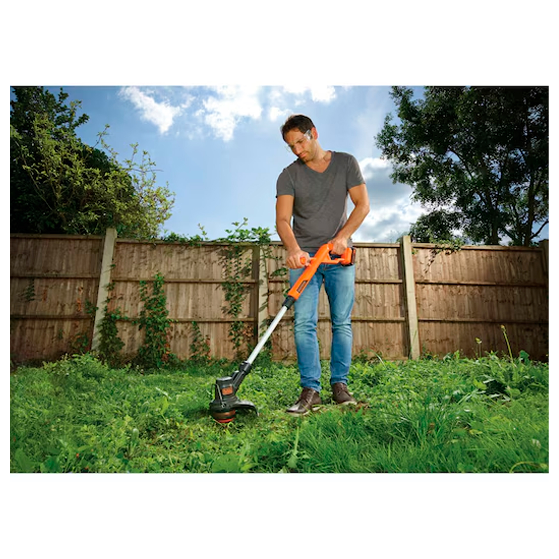 Aparador de Relva Sem Fio 18V 25cm ST182320-QW Black+Decker