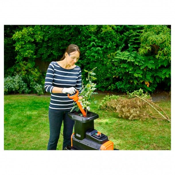 Biotriturador Elétrico 2800W 45mm BEGAS5800-QS Black+Decker Biotriturador Elétrico 2800W 45mm BEGAS5800-QS Black+Decker