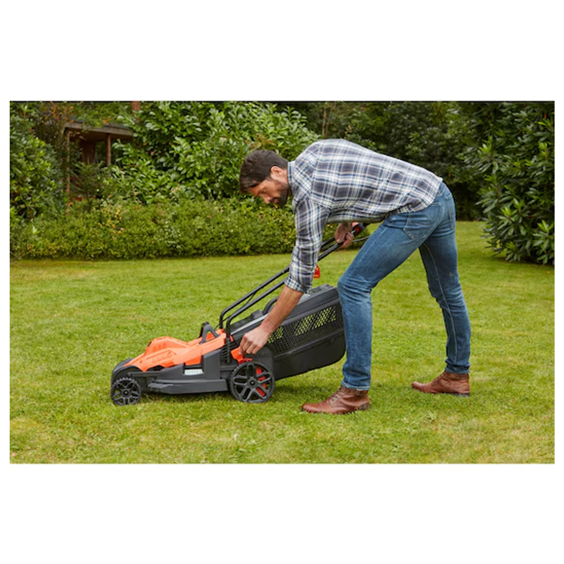 Corta-Relva Elétrico 42cm 1800W Black+Decker