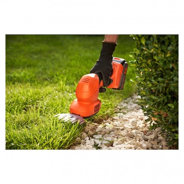 Corta-Sebes/Relva a Bateria 18V sem Bateria BCSS18B-XJ Black+Decker Corta-Sebes/Relva a Bateria 18V sem Bateria BCSS18B-XJ Black+Decker