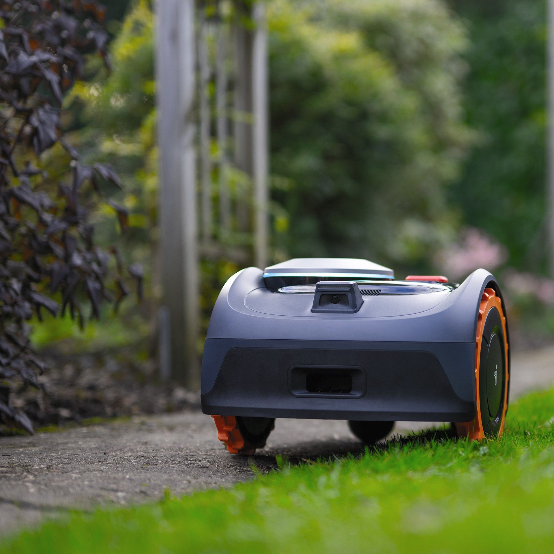 Robot Corta-Relva Navimow i108E + Garagem Modelo S Segway