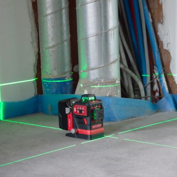 Nível a Laser Verde 2x120M Multicross 3D 18VMAX Futech Nível a Laser Verde 2x120M Multicross 3D 18VMAX Futech