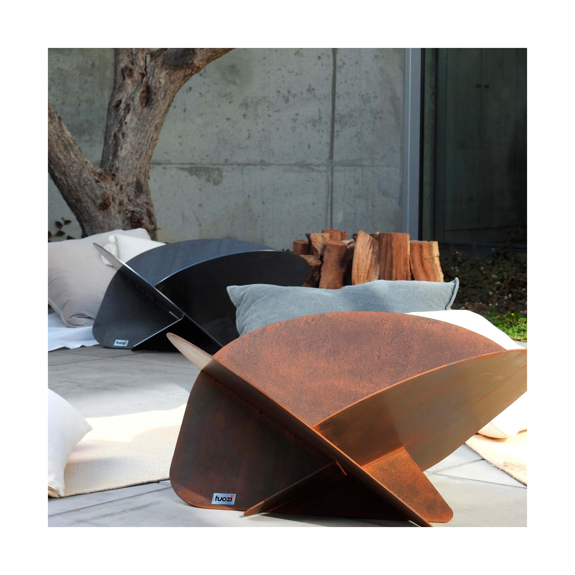 Lareira Exterior Medusae Tuozi 75x75x35cm