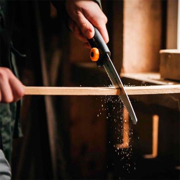 Serrote para Poda Retrátil 160mm SW73 Fiskars Serrote para Poda Retrátil 160mm SW73 Fiskars