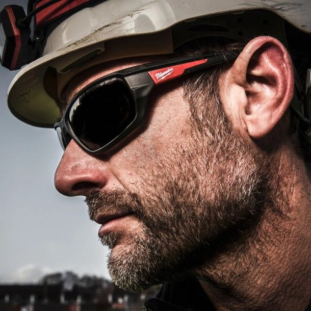 culos de Proteo Escuros Performance Milwaukee