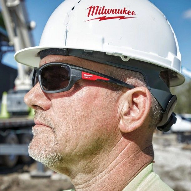 culos de Proteo Escuros Performance Milwaukee