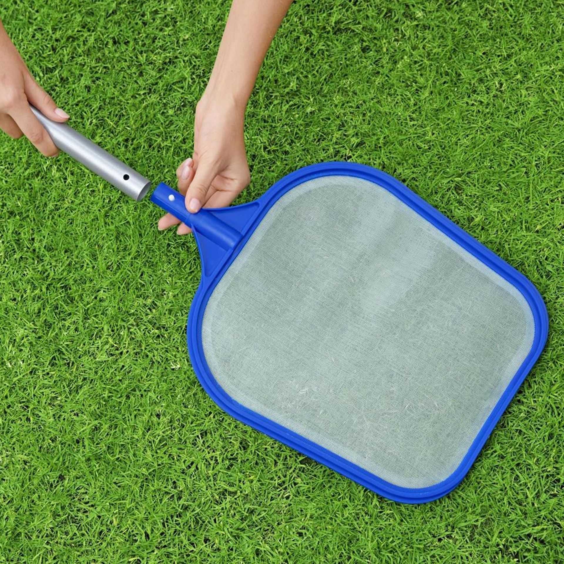 Conjunto de Acessórios para Limpeza de Piscinas BestWay