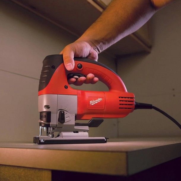 Serra Tico-Tico 750W JSPE135TX Milwaukee Serra Tico-Tico 750W JSPE135TX Milwaukee