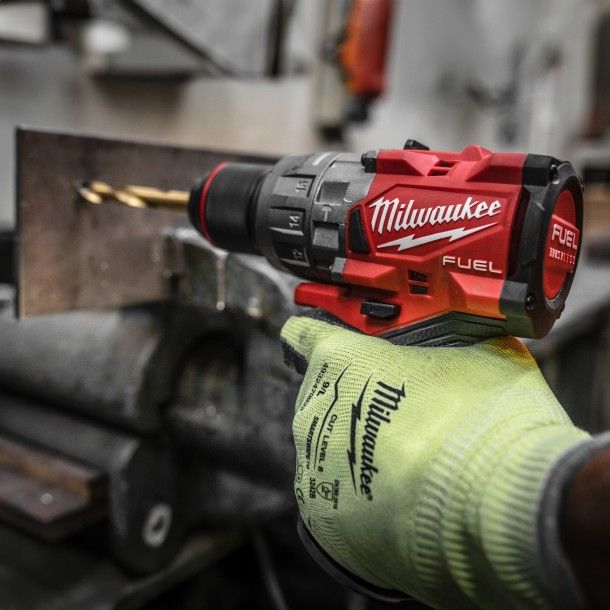 Rebarbadora + Aparafusadora a Bateria 18V com 2 Baterias 5.0Ah M18FPP2E3-502X Milwaukee