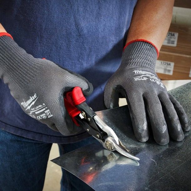 Luva Anticorte de Nitrilo Nível 5 Milwaukee Luva Anticorte de Nitrilo Nível 5 Milwaukee