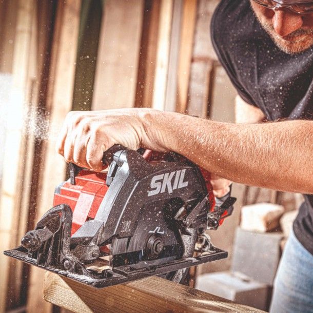 Serra Circular a Bateria Brushless 184mm 40V sem Bateria 3572 FA Skil Serra Circular a Bateria Brushless 184mm 40V sem Bateria 3572 FA Skil