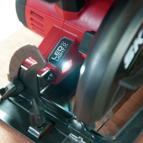 Serra Circular a Bateria 165mm 20V sem Bateria 3520 CA Skil Serra Circular a Bateria 165mm 20V sem Bateria 3520 CA Skil