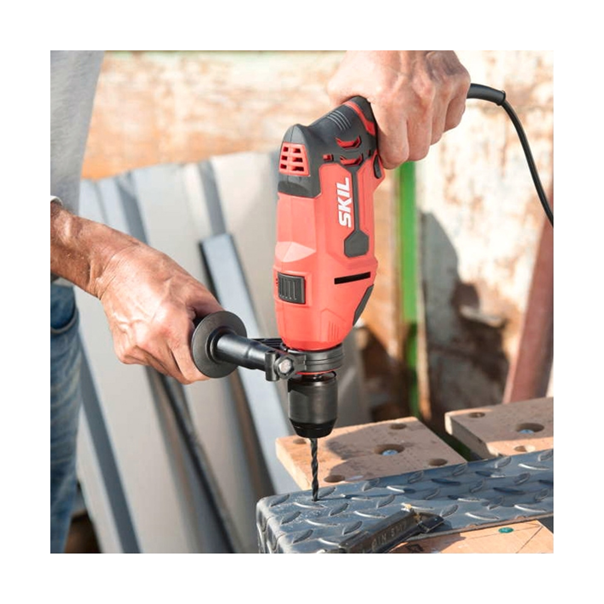 Berbequim de Percussão com Kit 40 Peças Skil 6725 GB