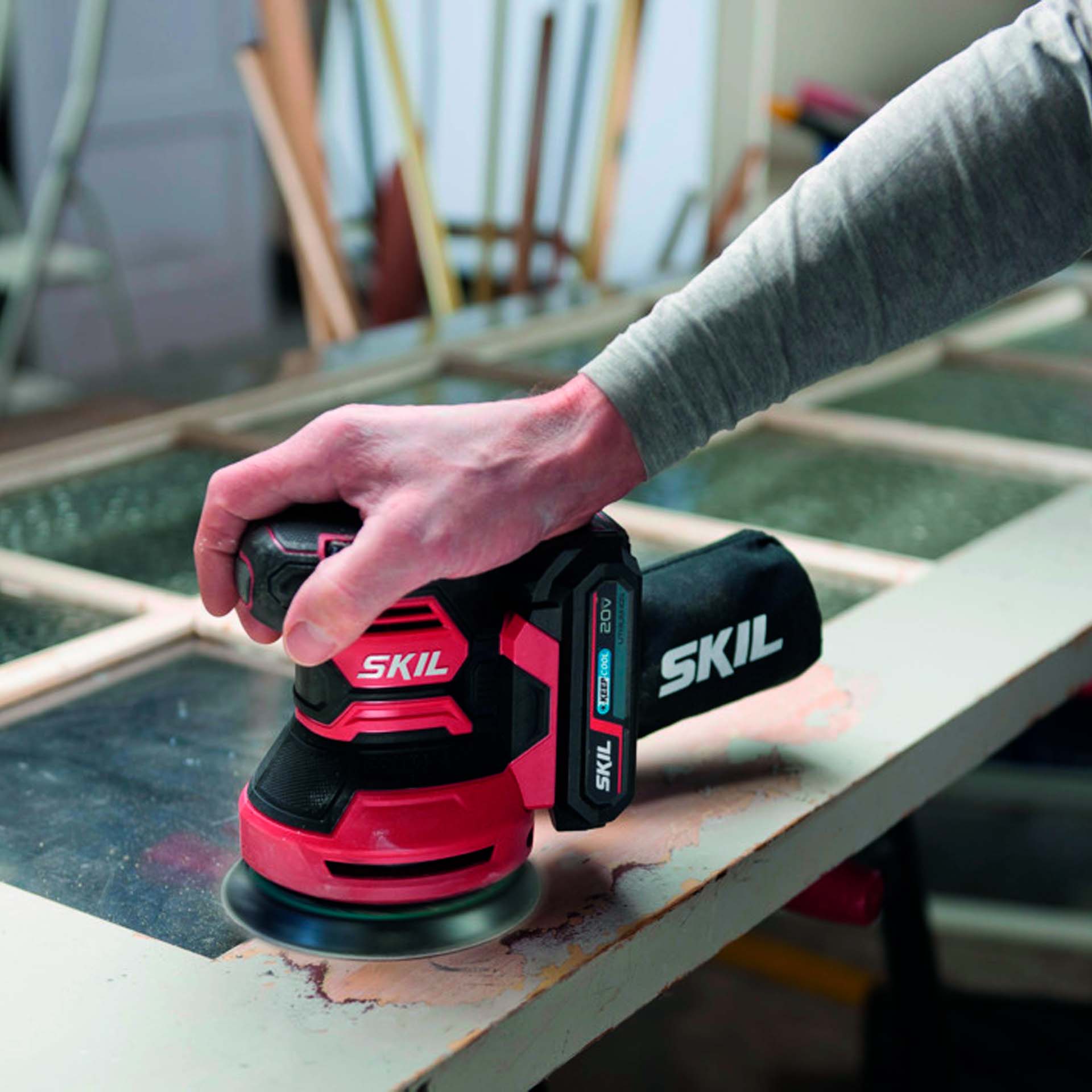 Lixadora Excêntrica a Bateria 20V sem Bateria 3745 CA Skil