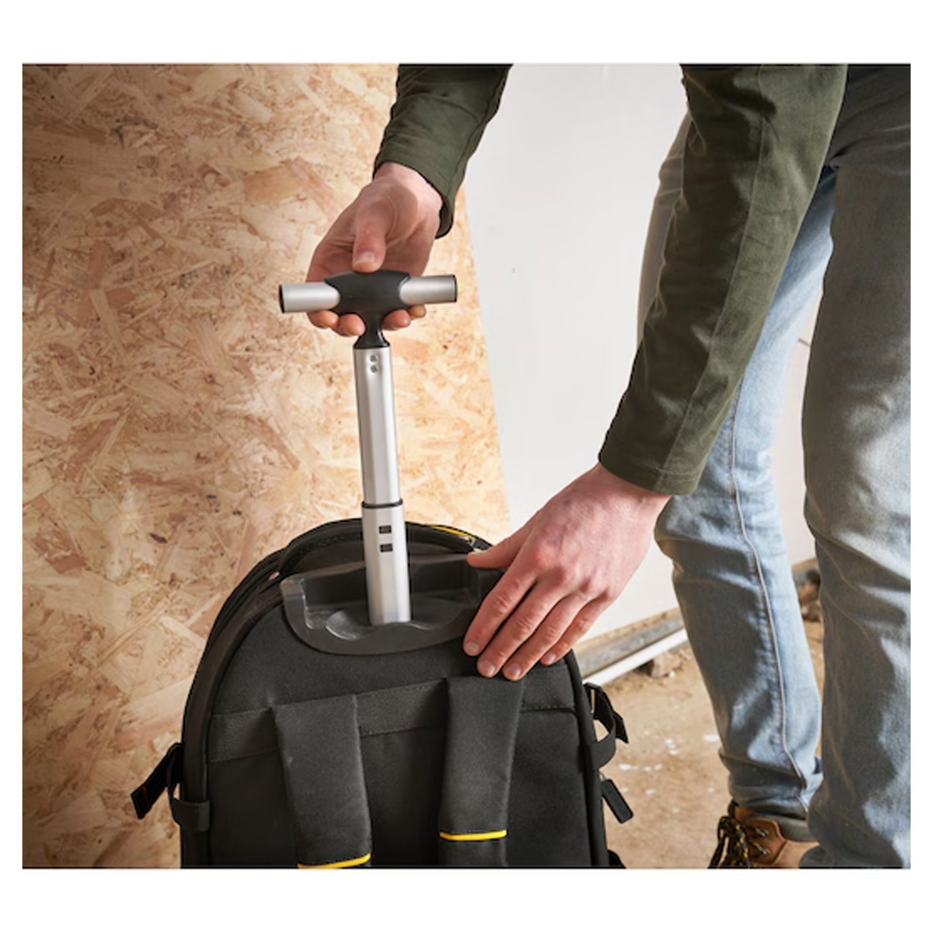 Mochila para Ferramentas com Rodas 36x36x54cm Fatmax 1-79-215 Stanley