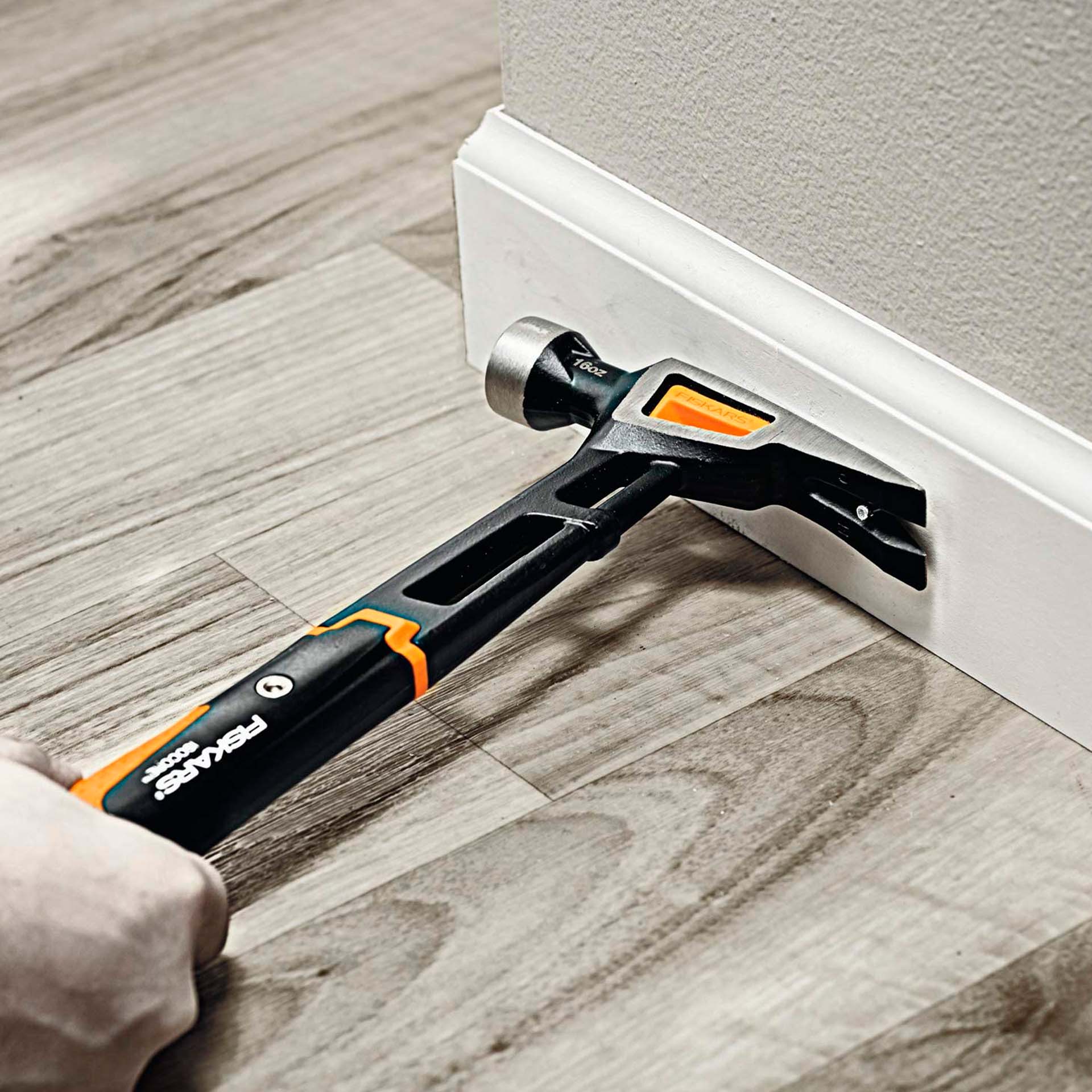 Martelo de Cofragem IsoCore M 820g Fiskars