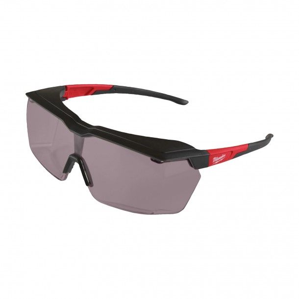 �culos de Prote��o Escuros de Sobreposi��o Milwaukee