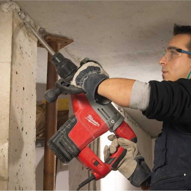 Martelo Demolidor 1300W 8,5J 5Kg K500S Milwaukee Martelo Demolidor 1300W 8,5J 5Kg K500S Milwaukee