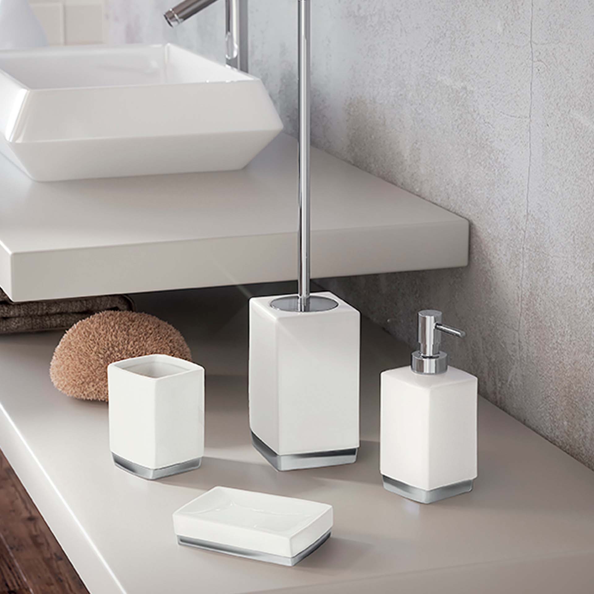 Saboneteira Branca Lucy Gedy