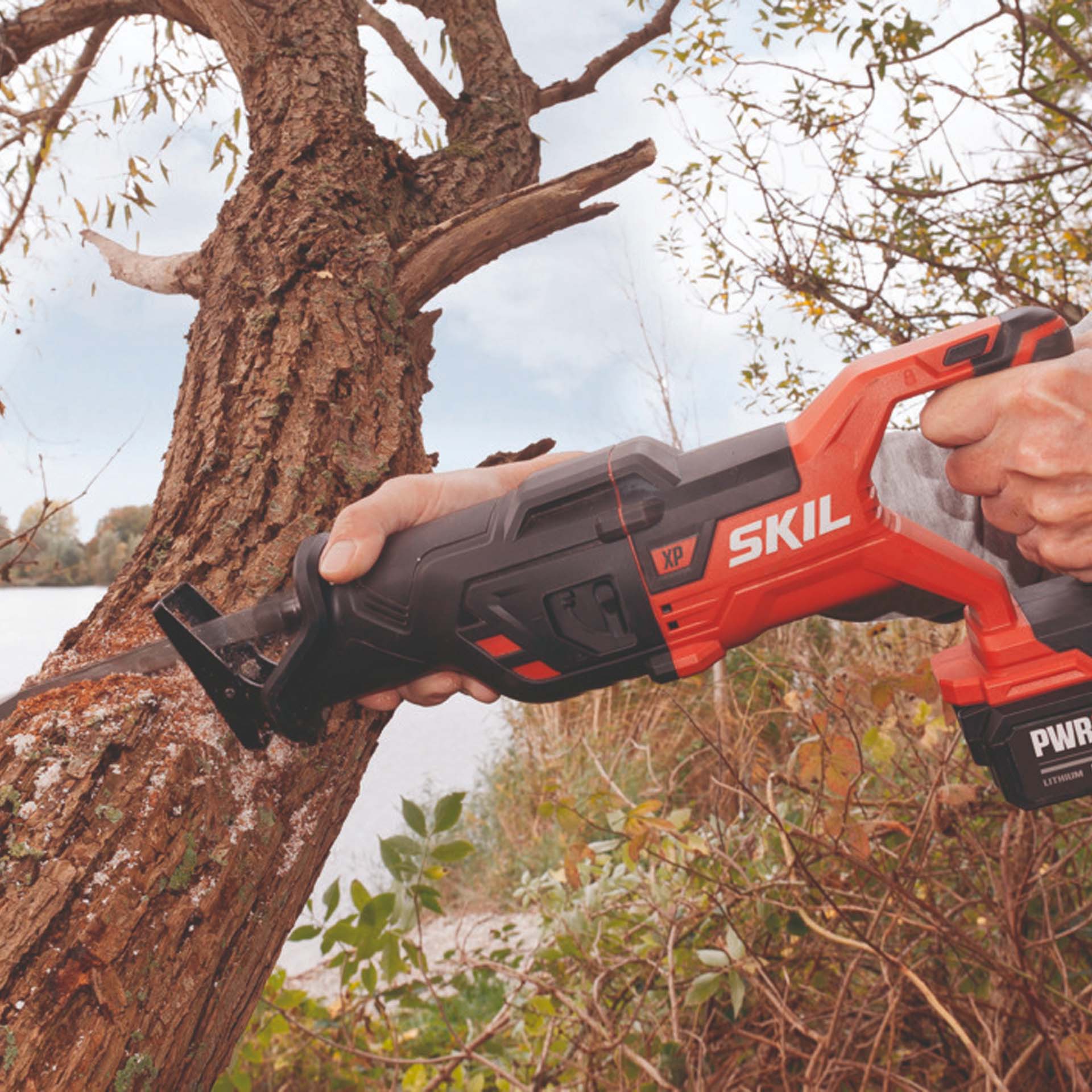 Serra de Sabre a Bateria Brushless 20V sem Bateria 3480 CB Skil