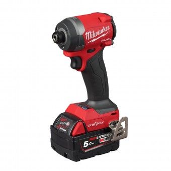 Aparafusadora de Impacto a Bateria 18V M18ONEID-502X Milwaukee Aparafusadora de Impacto a Bateria 18V M18ONEID-502X Milwaukee