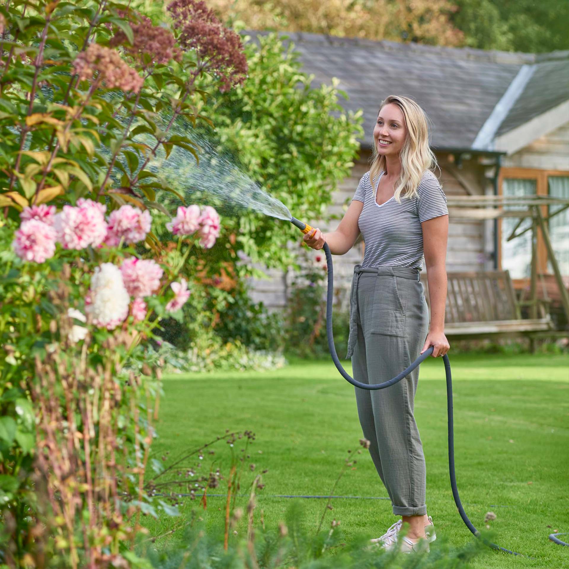 Mangueira de Jardim Híbrida Tuffhose 18mm 25M Hozelock