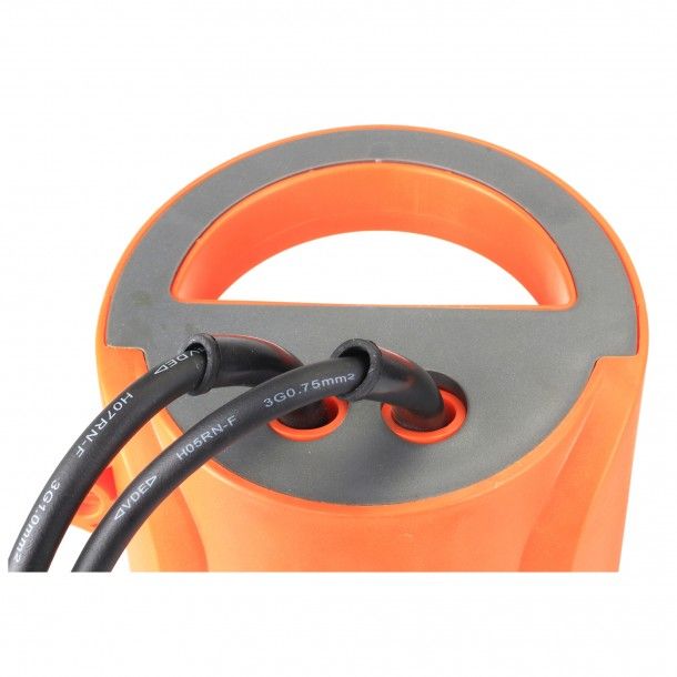 Bomba Submersível 3 em 1 900W 14000l/h 9,5M Mader Bomba Submersível 3 em 1 900W 14000l/h 9,5M Mader