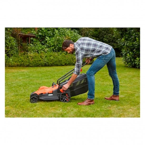 Corta-Relvas Elétrico 1600W 38cm BEMW471BH-QS Black+Decker Corta-Relvas Elétrico 1600W 38cm BEMW471BH-QS Black+Decker